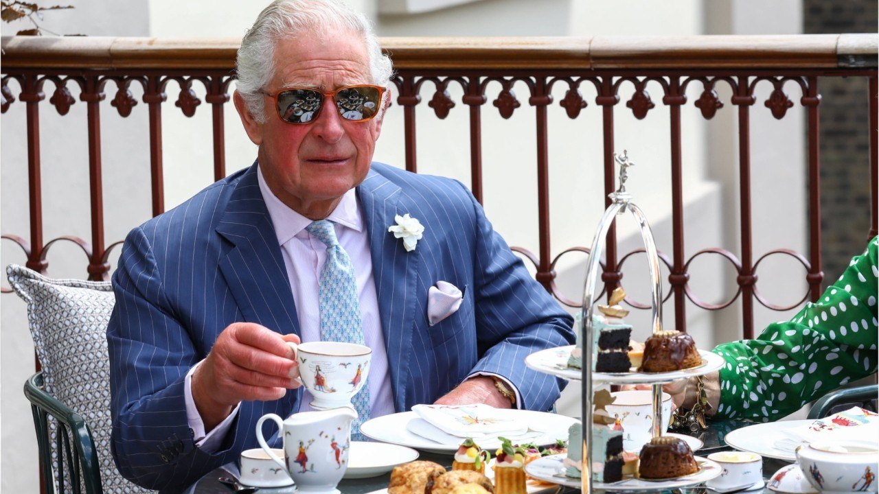 VOICI : Le prince Charles se dévoile en musique : il révèle sa playlist pour danser et c'est assez étonnant !