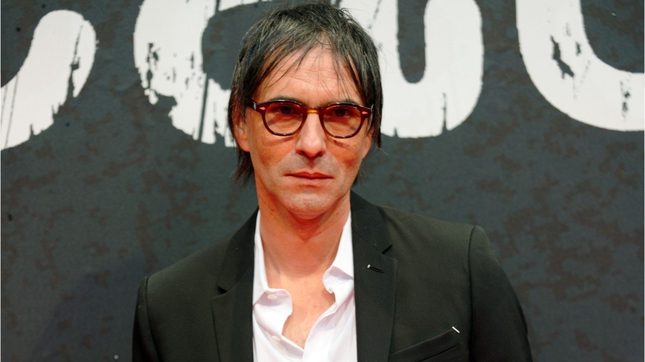 VOICI-Samuel Benchetrit : une vidéo du mari de Vanessa Paradis fait scandale sur Instagram