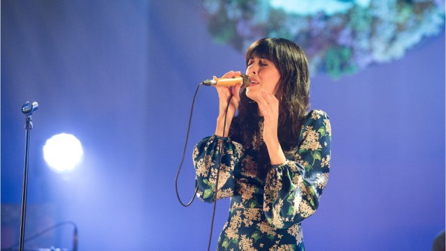 Voici - Nolwenn Leroy : pourquoi elle a pleuré sur le tournage du prime anniversaire de la Star Academy