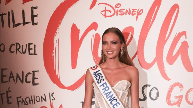VOICI : Amandine Petit dans Fort Boyard : ce conseil d'April Benayoum, sa première dauphine, qu'elle regrette de ne pas avoir écouté