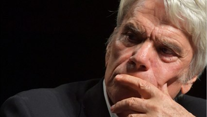 VOICI - "Il y a des choses qu’on ne fait pas" : Bernard Tapie très mécontent du projet de série sur sa vie produit par Netflix