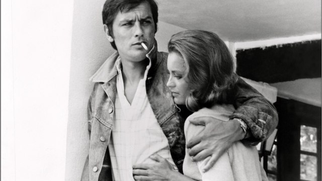 VOICI - Alain Delon : son émouvant message pour l’anniversaire de Romy Schneider