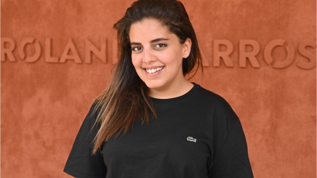 VOICI : Inès Reg en vacances : l'humoriste dévoile ses redoutables aptitudes sportives et c'est hilarant !