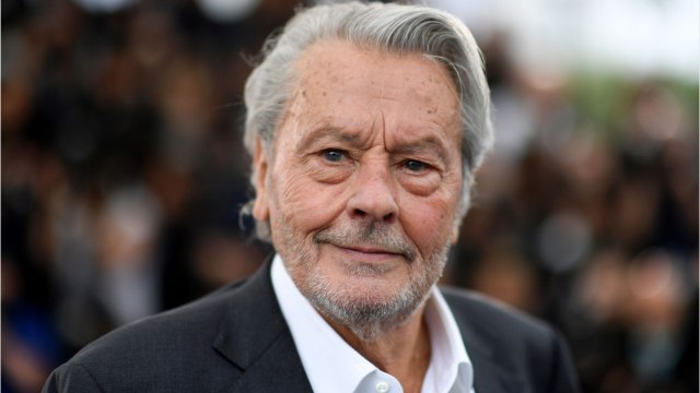 VOICI : « Arrêtez de faire des conneries : Pourquoi Alain Delon s'en est-il pris à ses enfants ?