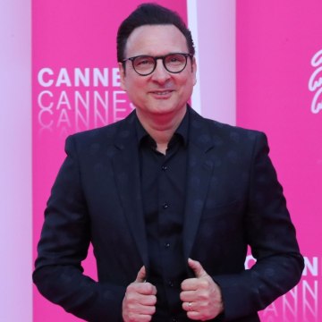 VOICI - Jean-Marc Généreux Confiné Avec Sa Fille Lourdement Handicapée, Il Lance Un Appel À L (1)