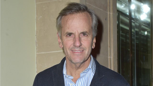 VOICI : Bernard de la Villardière diagnostiqué d'un cancer : l'animateur fait de rares confidences