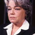 VOICI SOCIAL Simone Signoret : cette terrible phrase qu'une bonne soeur lui a dite à la mort de son fils (1)