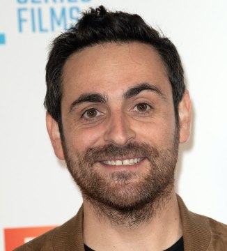 Voici - Camille Combal dévoile les coulisses de son nouveau projet Camille & Images