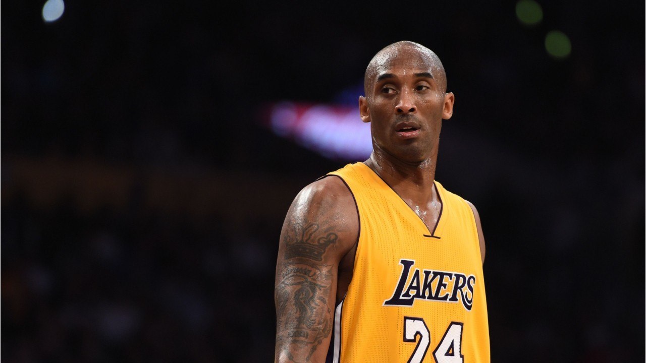 VOICI - Mort de Kobe Bryant : le shérif du comté de Los Angeles fait des révélations sur le scandale des photos du crash