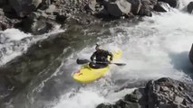 Un grupo de españoles recorre Islandia en kayak