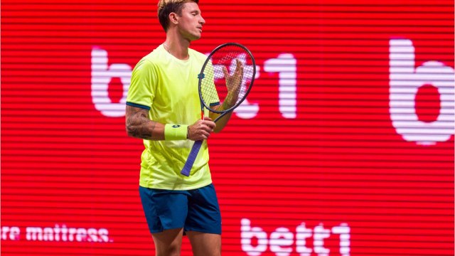 Voici - Benoît Paire content d'avoir perdu : le nouveau craquage du tennisman