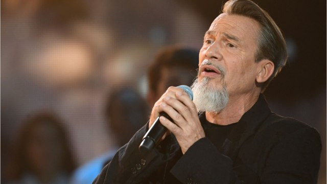 VOICI - Florent Pagny : l’étonnante justification qui le tient éloigné des Enfoirés 2020