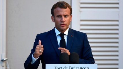 VOICI-Emmanuel Macron : cet ancien Premier ministre qui ne peut pas « le blairer "