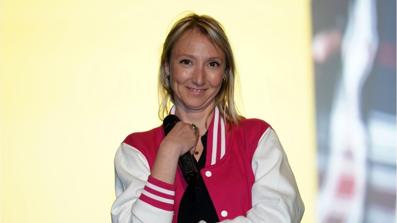 VOICI - PHOTOS Audrey Lamy dévoile un de ses trésors d'adolescence et c'est surprenant !