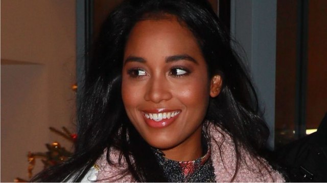 VOICI - Miss France 2020 : Clémence Botino radieuse, un admirateur lui fait une étrange proposition