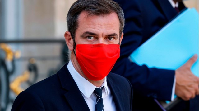 VOICI-Olivier Véran : le ministre de la Santé s'attire la colère d'Emmanuel Macron