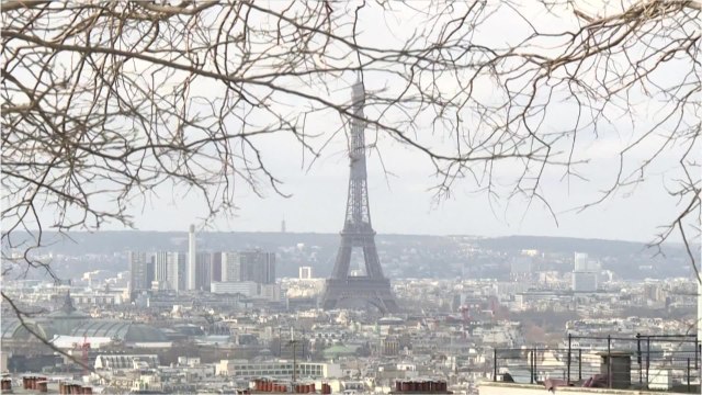 VOICI - Coronavirus : une parodie maladroite dans On n'est pas couché provoque la colère des internautes