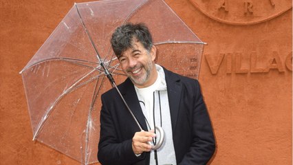 VOICI : Stéphane Plaza amoureux ? Cette présence mystérieuse qui s'invite sur son compte Instagram