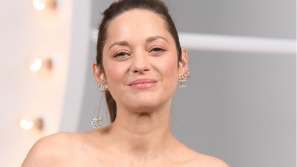 VOICI - PHOTO Marion Cotillard partage une surprenante photo d'elle à 15 ans au côté de son papa
