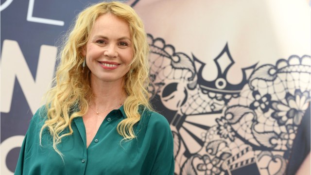 Voici - Carole Richert (Clem) : à 53 ans, l'actrice se confie sans tabou sur la ménopause et la séduction