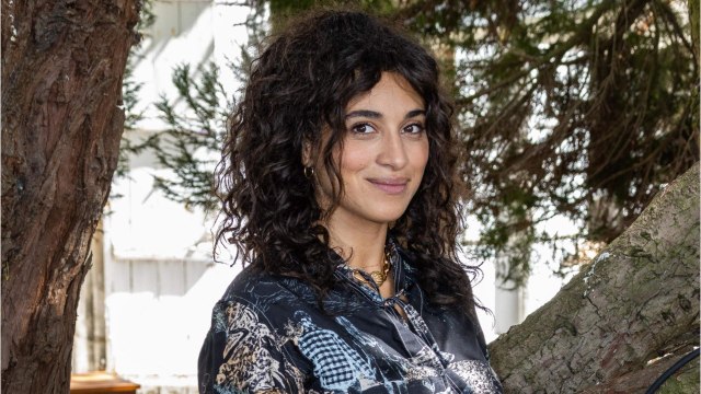 VOICI - Camélia Jordana célibataire : ces raisons qui expliquent sa situation amoureuse