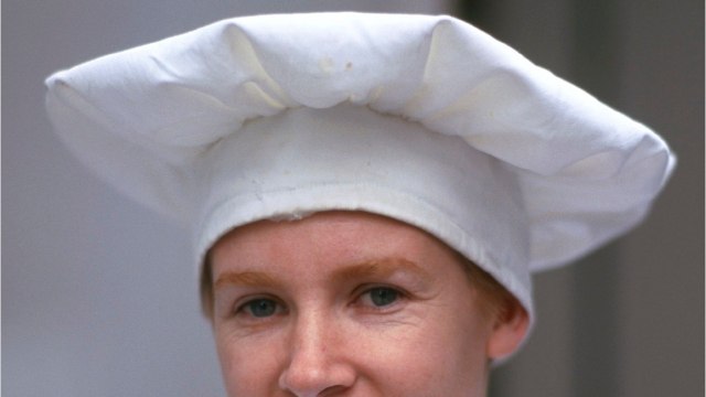 VOICI - PHOTO Hélène Darroze poste un rare cliché de son père et fait craquer Laeticia Hallyday