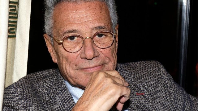 VOICI : Des coups de pied au cul qui se perdent : le coup de gueule de Jean-Marie Périer contre la classe politique