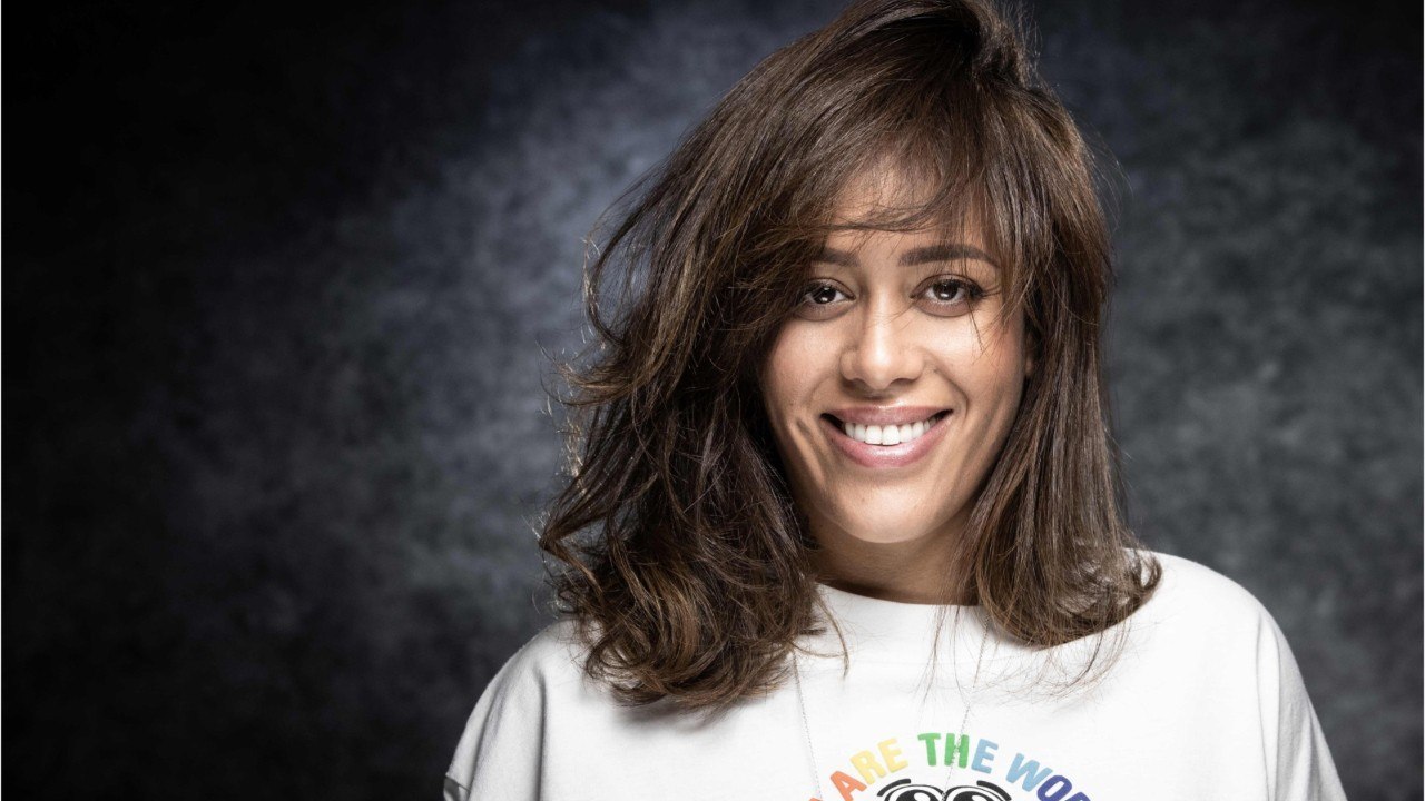 VOICI : Amel Bent célèbre l’anniversaire de son frère avec un cliché d'eux enfants