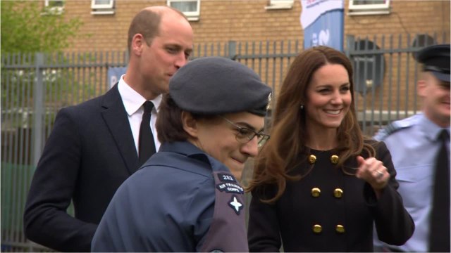 VOICI - Kate Middleton : un proche de la duchesse s'en prend violemment à Meghan Markle et Harry
