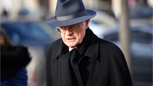 VOICI-Lionel Jospin sort du silence : ses (très) nombreux reproches à Emmanuel Macron