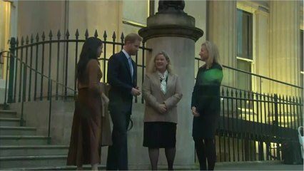 VOICI - Meghan et Harry dévoilent une photo d'Archie pour leur carte de Noël