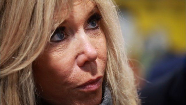 VOICI - Brigitte Macron : après les révélations sur Olivier Duhamel, elle apporte son soutien à Camille Kouchner