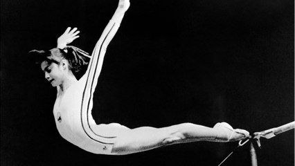 VOICI : Nadia Comaneci : ces abus que la célèbre gymnaste roumaine et ses coéquipières subissaient de la part de leur entraîneur