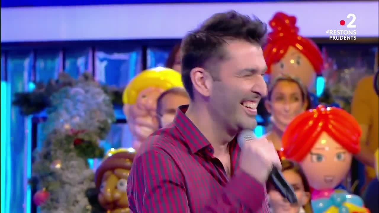 VOICI N’oubliez pas les paroles : Nagui tacle un candidat sur sa prononciation en anglais