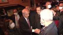 CHP Genel Başkanı Kılıçdaroğlu'ndan vefat eden halasının evine taziye ziyareti