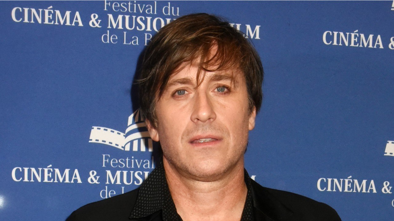 VOICI - Thomas Dutronc : pourquoi enfant il avait "honte" de sa mère, Françoise Hardy