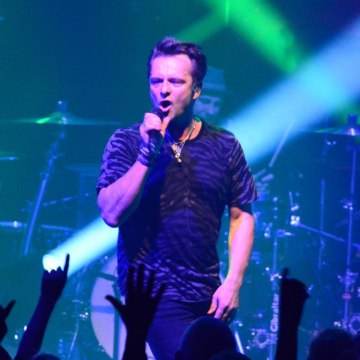VOICI SOCIAL David Hallyday : sa tournée annulée (1)