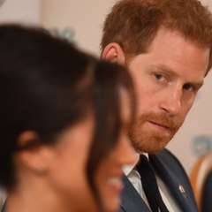 VOICI social Meghan Et Harry : Le Musée De Madame Tussauds Sépare Le Couple Du Reste De La Famille Royale, Les Internautes Réagissent (1)