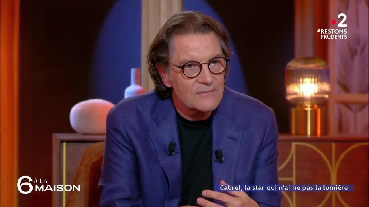 VOICI - Francis Cabrel insulté à ses débuts