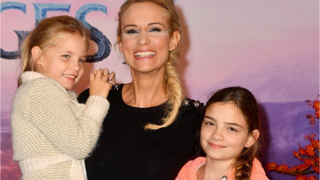 VOICI - Elodie Gossuin confinée en famille : l'ancienne Miss raconte ses journées rythmées !