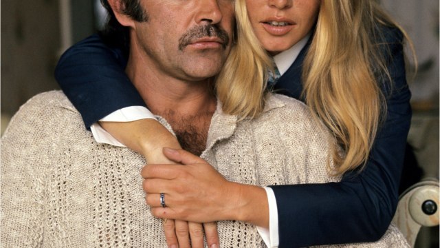 VOICI-Sean Connery : le jour où Brigitte Bardot a refusé ses avances après une tentative de séduction très osée