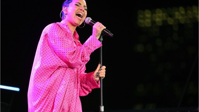 Voici - « J'ai acheté tout ce que je pouvais : Demi Lovato raconte la terrible nuit où elle a replongé dans ses addictions