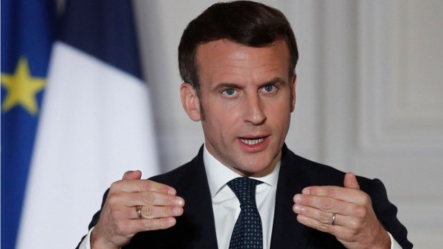 VOICI : Allocution d'Emmanuel Macron : les internautes se moquent de Jean-Michel Blanquer