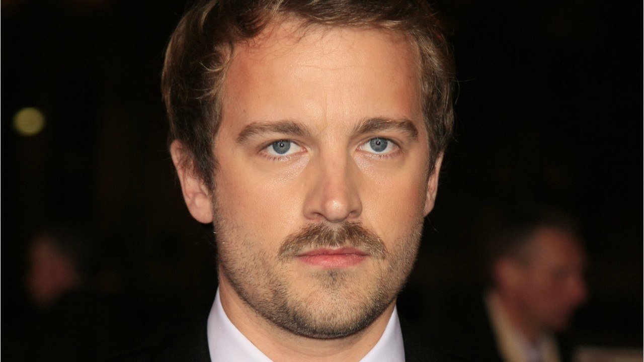 VOICI Jean Dujardin rend un hommage émouvant à son ami Jocelyn Quivrin