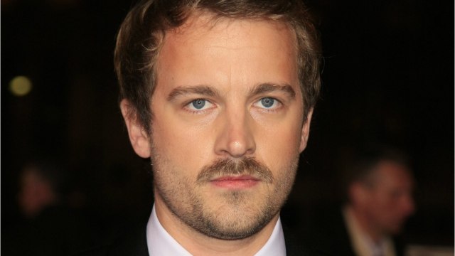 VOICI Jean Dujardin rend un hommage émouvant à son ami Jocelyn Quivrin