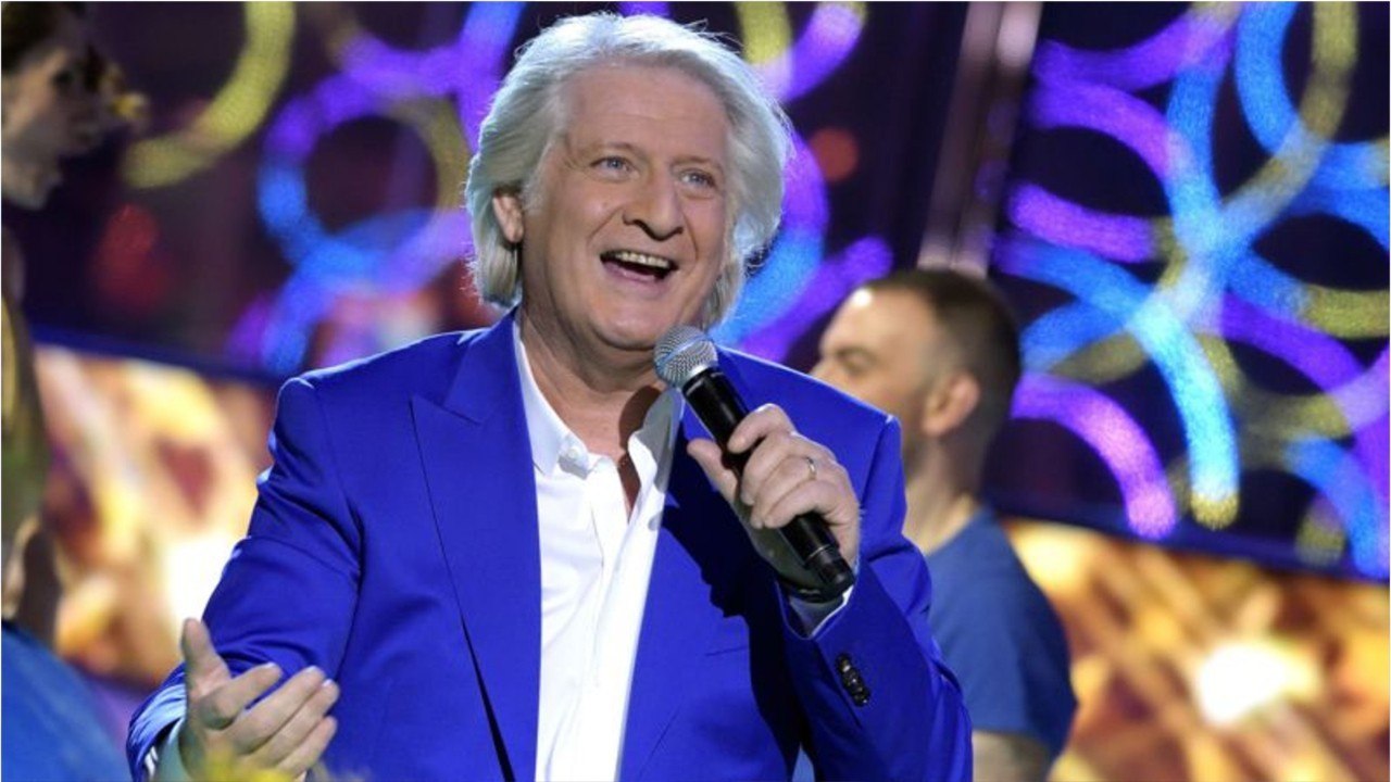 VOICI - Patrick Sébastien : sa grande surprise pour le réveillon du nouvel an qui ne va pas du tout plaire à France 2
