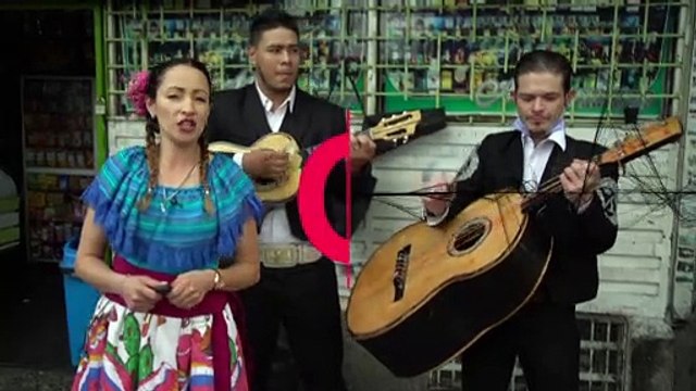 Des groupes Mariachis colombiens réagissent au décès du musicien Vicente Fernández