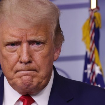 VOICI Social - Donald Trump : les révélations très inquiétantes de sa nièce sur sa santé mentale (1)