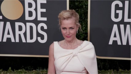 VOICI - Gillian Anderson a aimé une femme