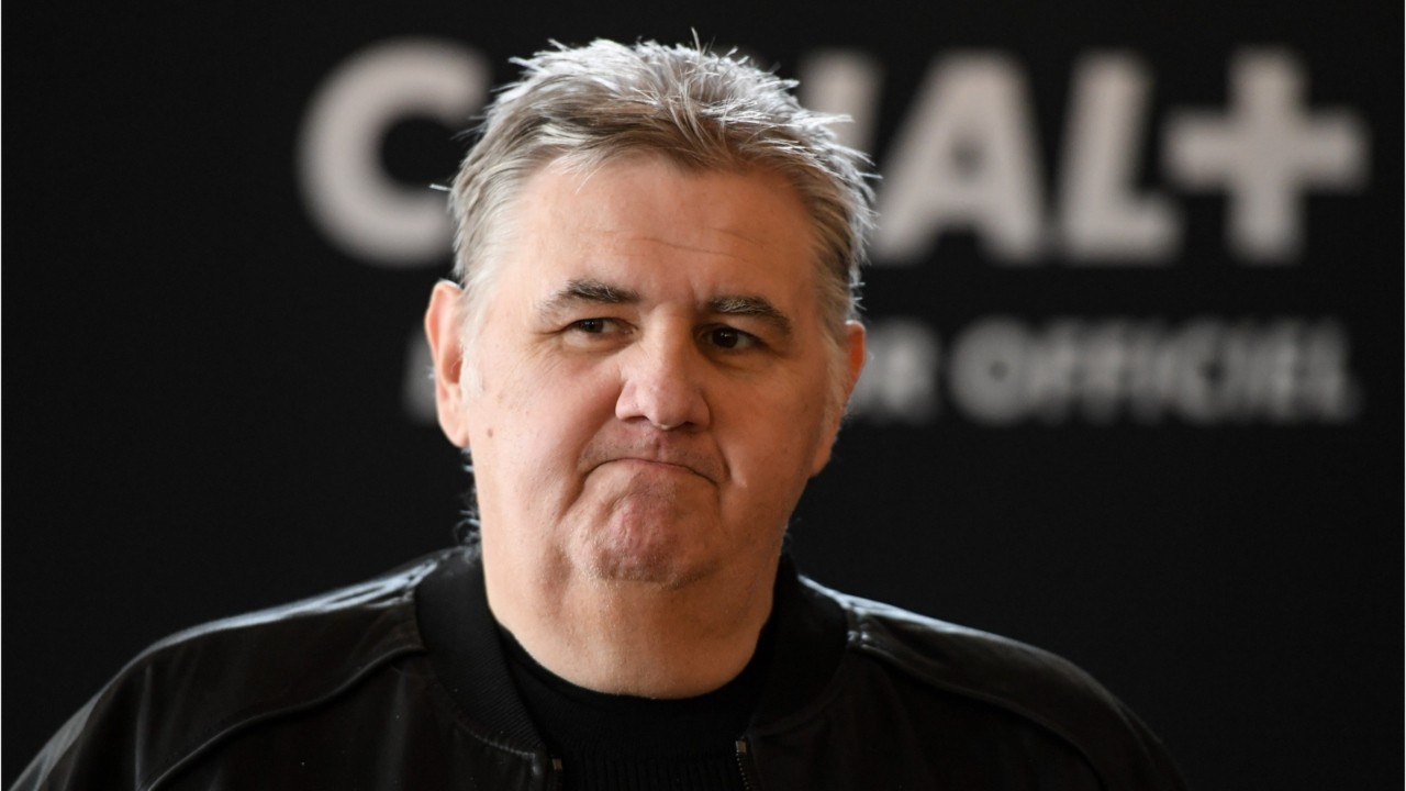 VOICI - Pierre Ménès pas tendre avec Isabelle Moreau : un nouvel extrait choquant de son interview dévoilé